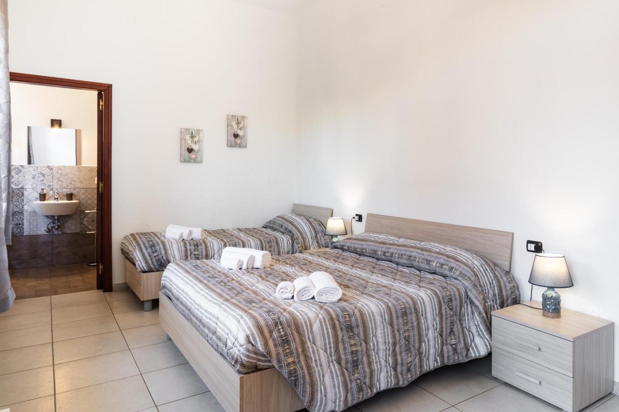 Le Torrette Rooms And Apartments Avola Ngoại thất bức ảnh